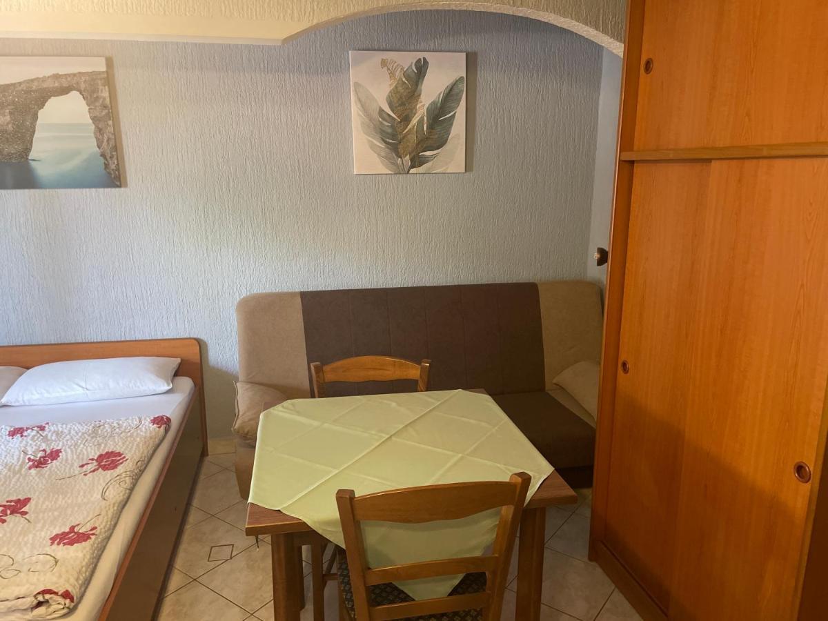 Apartmani Nina Crikvenica Luaran gambar