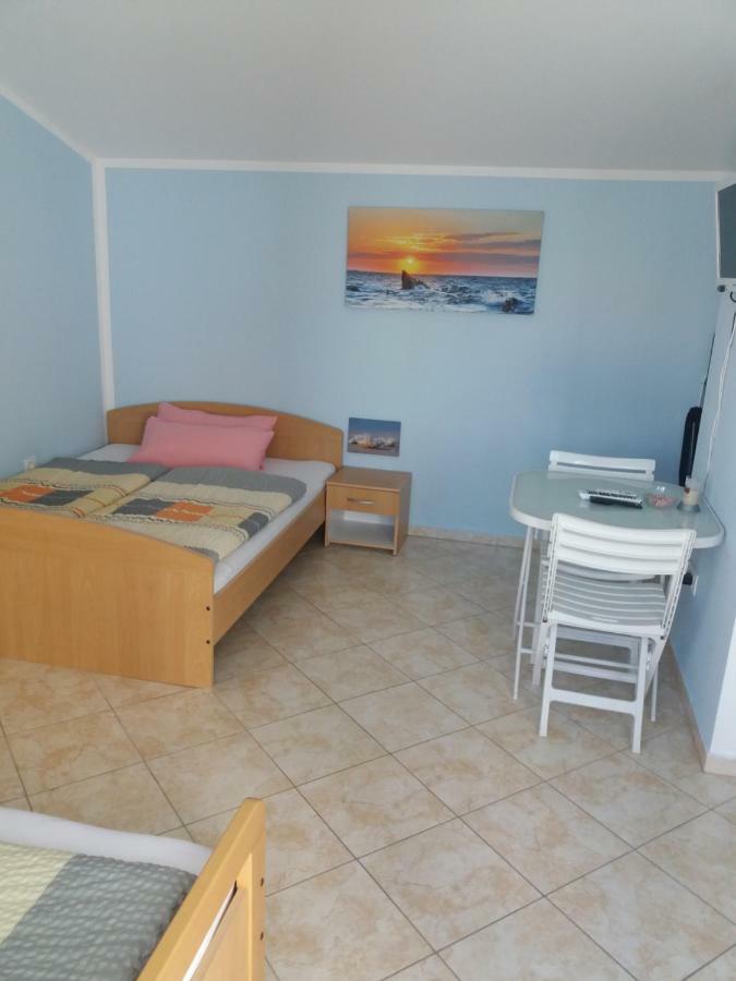 Apartmani Nina Crikvenica Luaran gambar