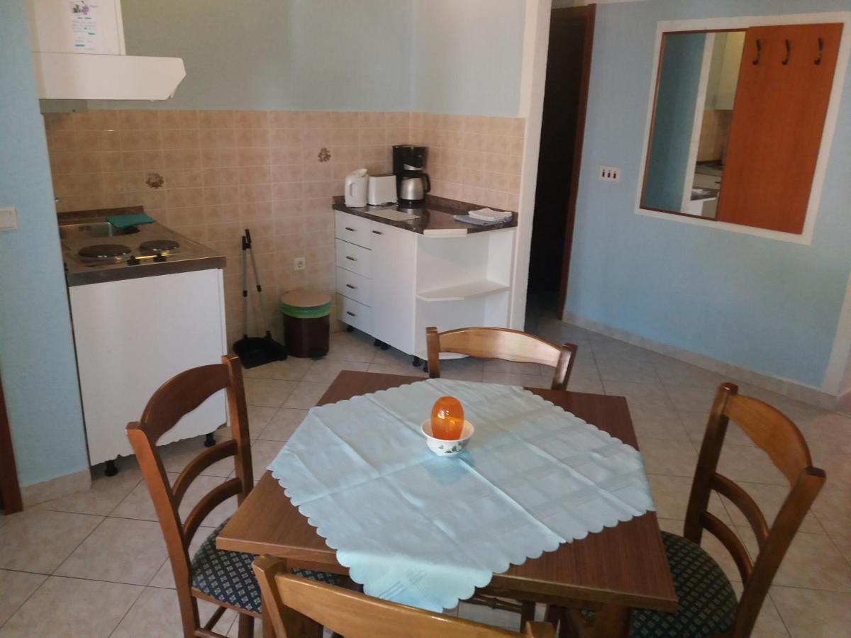 Apartmani Nina Crikvenica Luaran gambar