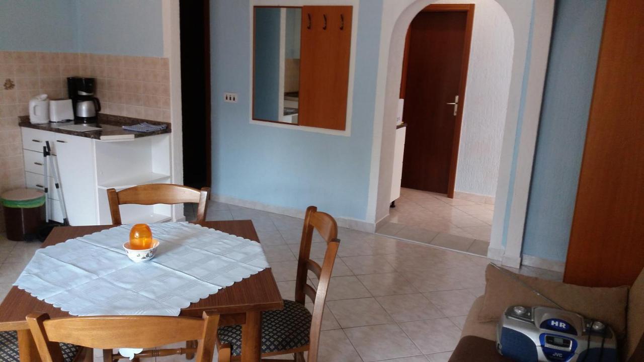 Apartmani Nina Crikvenica Luaran gambar